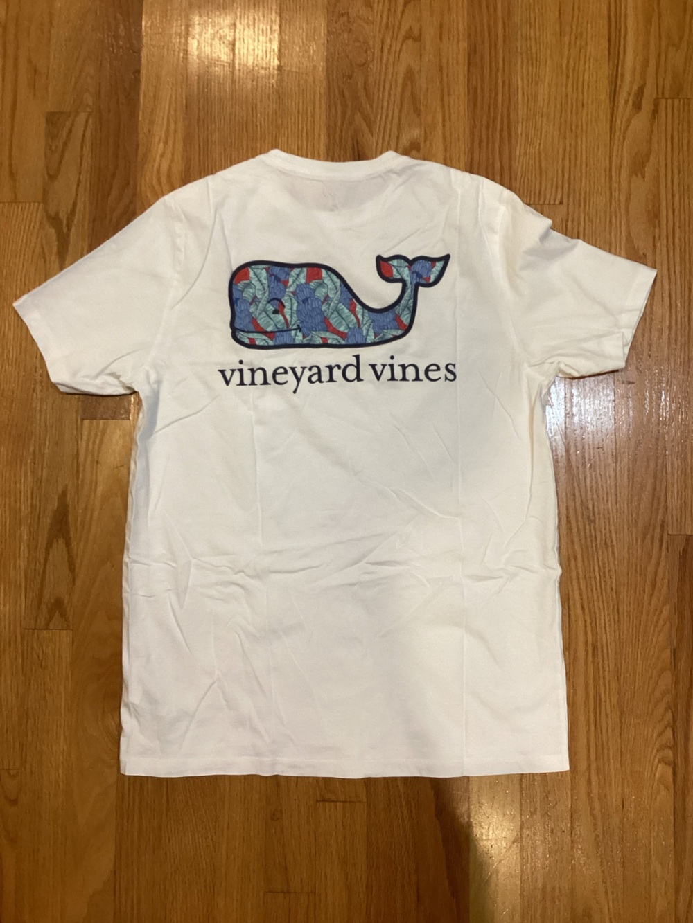 Vineyard Vines White Pocket Tee with Navy Whale Logo - Picture 4 of 4